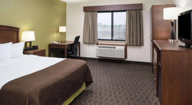 Двухместный номер Standard AmericInn by Wyndham Wahpeton