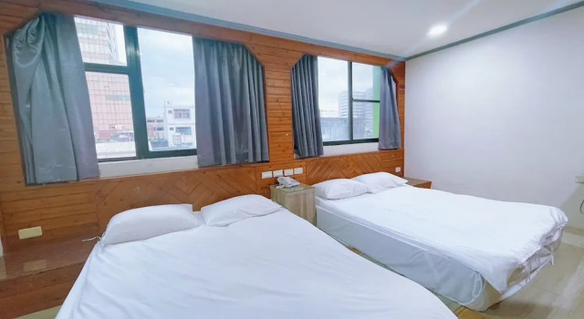 Четырёхместный номер Standard A22 Wei Lu Hotel
