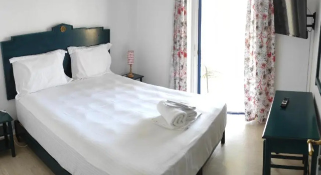 Helens place, Book Apartment Hotels in Fokida with Parking, Parking