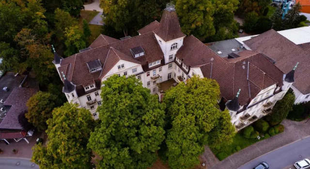 Moderne Ferienwohnungen in der Residenz am Kurpark, Забронировать Отель Отели и гостиницы Бад-Ротенфельде, Отель