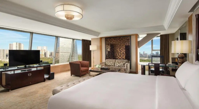 Номер Premium InterContinental Chengdu Century City by IHG