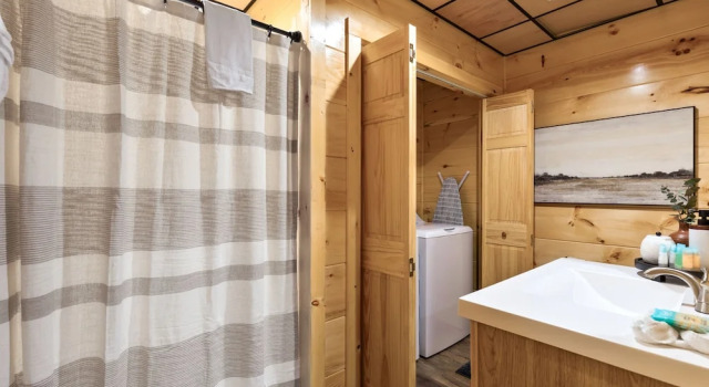 Номер Standard Parkway Paradise w Private Hot Tub