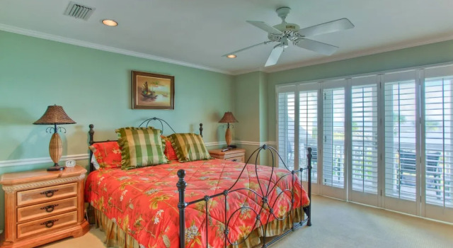 1118 Beachview Drive by Hodnett Cooper