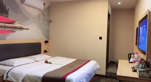 Номер Superior Thank Inn Hotel He'nan Zhengzhou Xinzheng City North China Road Xuanyuan Lake