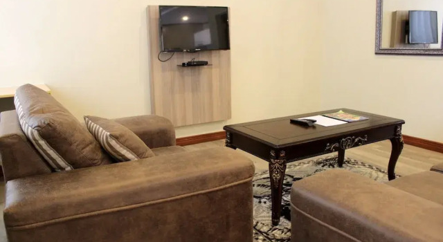 Апартаменты Deluxe Staybridge Self Catering Apartments