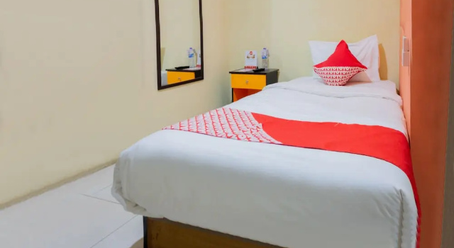 Одноместный номер Standard Audah Guesthouse Syariah RedPartner
