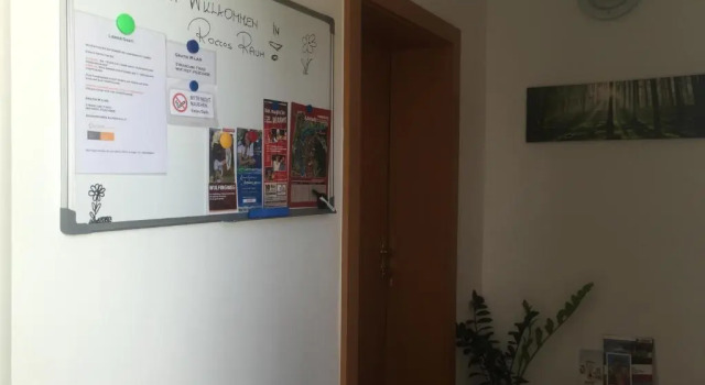 Roccos Raum, Rezerwuj Hotel Hotele w Kapfenberg z parkingiem, Parking