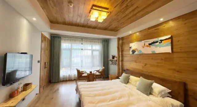 Люкс Deluxe Anji Qingshi Shang · Cave Hot Spring Homestay