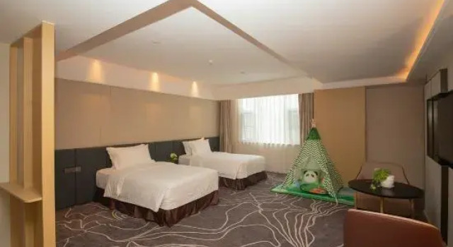 Семейный люкс Xing Yi Hai Yu Hotel
