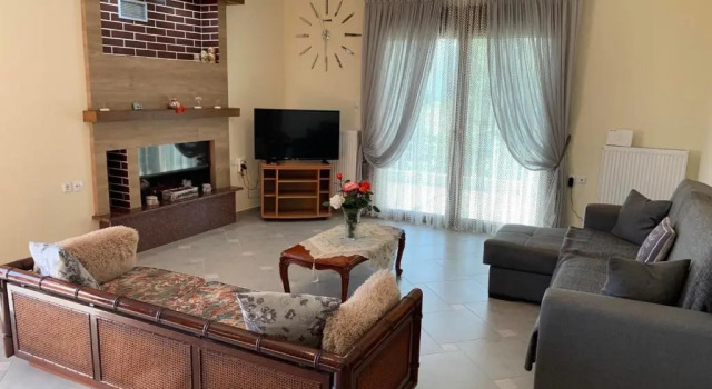 Lovely 2-bedroom holiday home in Nea Kallikratia, Book Hotel Kallikratia 