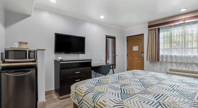 Двухместный номер Standard Motel 6 Carlsbad, CA - North Near Legoland