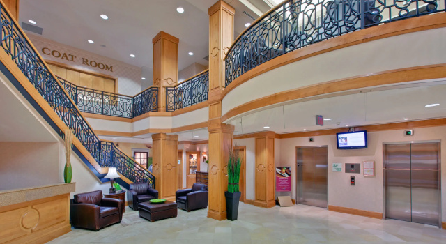 Holiday Inn Hotel & Suites Ottawa Kanata by IHG, Κράτηση Ξενοδοχείο Kanata Καναδάς