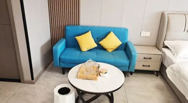 Люкс с 2 комнатами United B&B (R&F Xintiandi)
