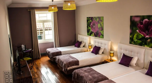 Четырёхместный семейный номер Santa Maria Hostel