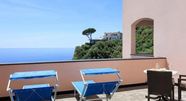 Люкс с балконом Hotel Punta San Martino