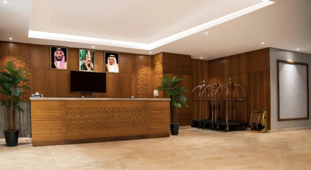 SwissBlue Hotel Jeddah, Забронировать Отель Отели Джидды 3 звезды, рядом с Международный выставочный и конгресс-центр Джидды, 3*