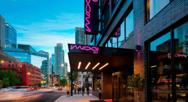 Moxy Chicago Downtown