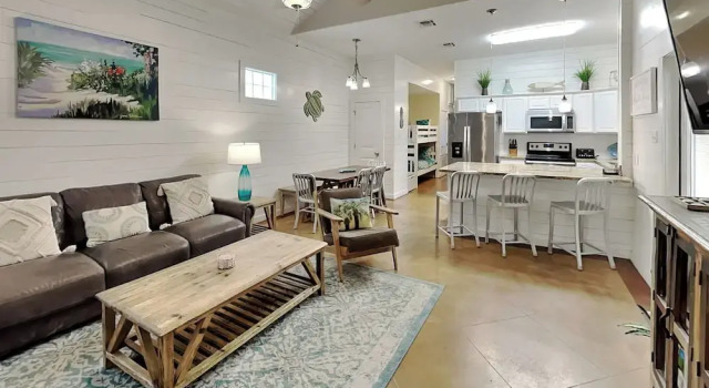 Коттедж Dock Holiday by Silver Sands Vacation Rentals