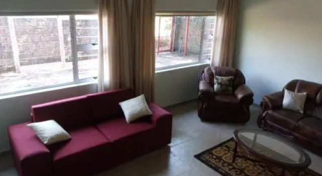Chalet no.1 Primula, Boek Chalet Sandton 