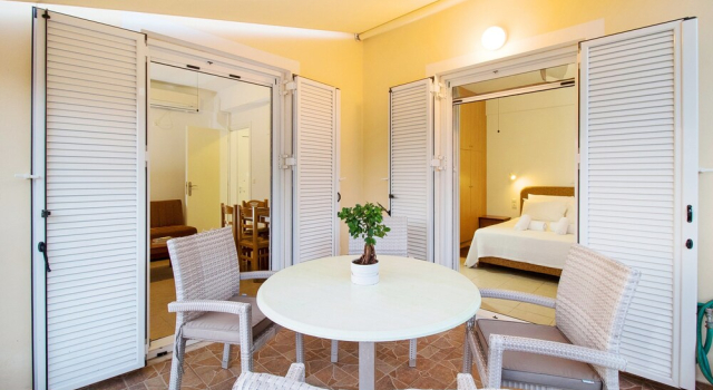 Вилла Superior с балконом и с видом на море Romanos Beach Villas