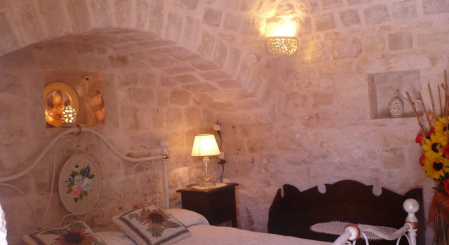 LIsola Felice e Trulli Sotto Le Stelle, Buchen Sie Bed & Breakfast Hotels in Metropolitanstadt Bari mit Parkplatz, Parkplätze