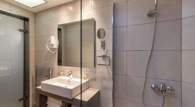 Двухместный номер Superior Xenophon Hotel