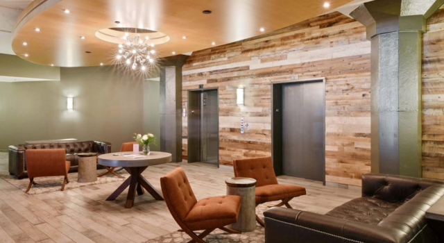 Bluebird Suites at the Warehouse District, Prenota Appartamento Hotel a Ohio con parcheggio, Parcheggio