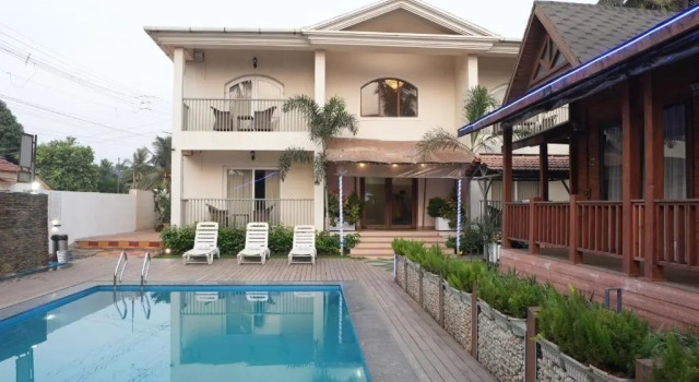 Номер Standard Foxoso Aaristo Baga Beach Resort