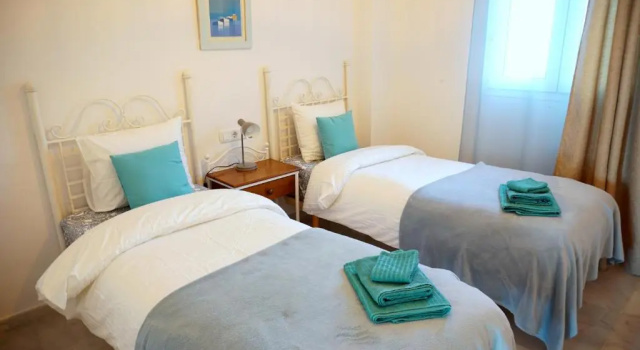 Frontline Beach ground floor with privet garden, Mi Capricho 16, Prenota Hotel Hotel a Costa Tropical con piscina, Piscina