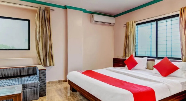 OYO 40635 Hotel Shloka