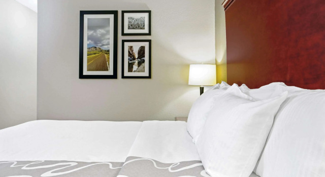 La Quinta Inn & Suites by Wyndham Fairfield TX