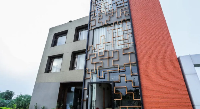 OYO 16543 Hotel Madhuban, Забронировать Отель Отели штата Махараштры 3 звезды, 3*