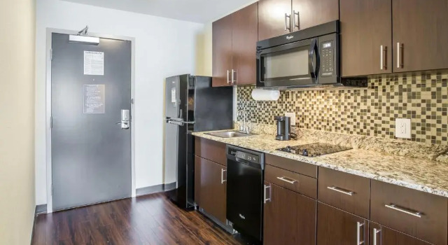 Четырёхместный люкс MainStay Suites Cartersville