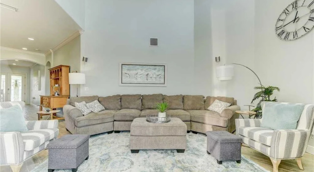 Beachglass, 5 Bedrooms, Sleeps 10, Private Pool, Cinnamon Beach Club House, Rezerwuj Hotel Hotele w Palm Coast z parkingiem, Parking