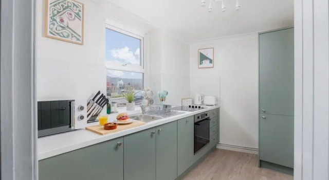 Luxury Ground Floor 2 bed Apartment, Забронировать Апартаменты/квартира Плимут Девон, рядом с Cathedral Church of St Mary and St Boniface