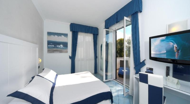Двухместный номер Standard с видом на море Hotel Villa Durrueli Resort & Spa