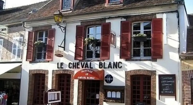 Hotel Restaurant le Cheval Blanc, Reservar Hotel Charny Yonne