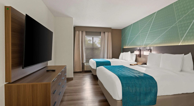 Четырёхместный люкс Comfort Suites Vero Beach I-95