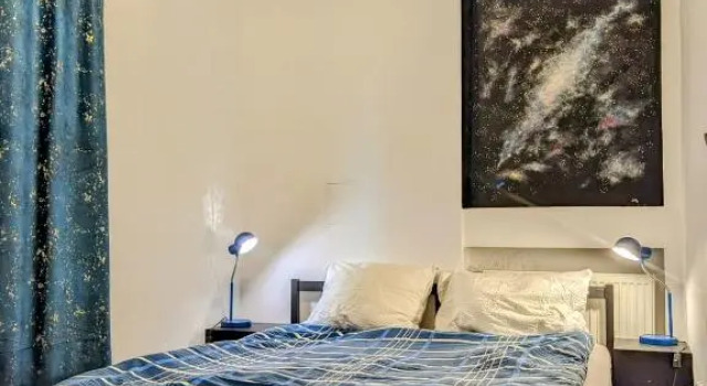 Camera Standard Re-Born Hostel