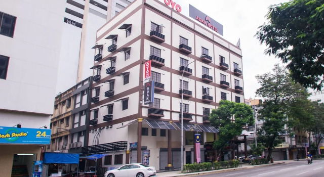 OYO 43929 Adak Hotel