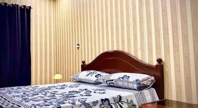 Fully furnished house/apartment for rent, Book Apartment Hotels in Islamabad with Parking, Parking