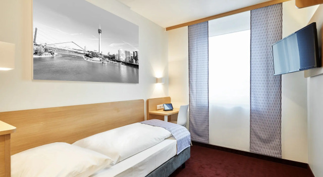 McDreams Hotel Düsseldorf-City