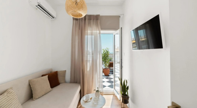 Luxurious Apartment with Big Sea View Terrace - Central Location, Забронировать Апартаменты/квартира Глифада Афины
