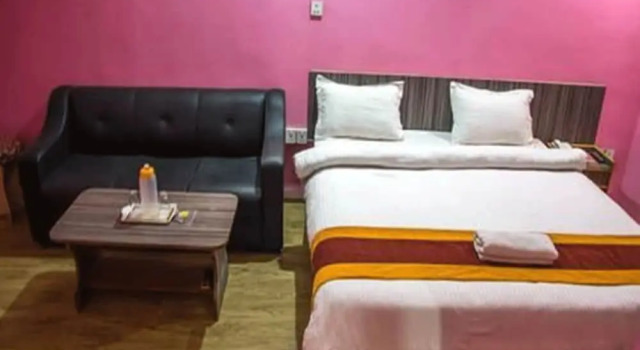 Номер Standard OYO 789 Hotel Shivam Plaza