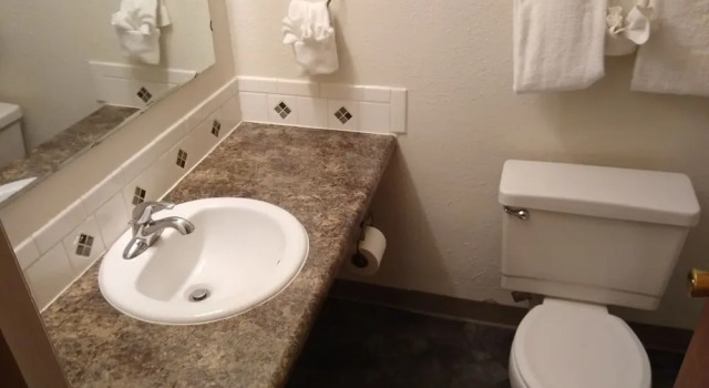 Номер Comfort Townhouse Motel