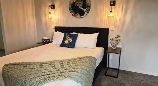 Centrally located Hilltop Apartment