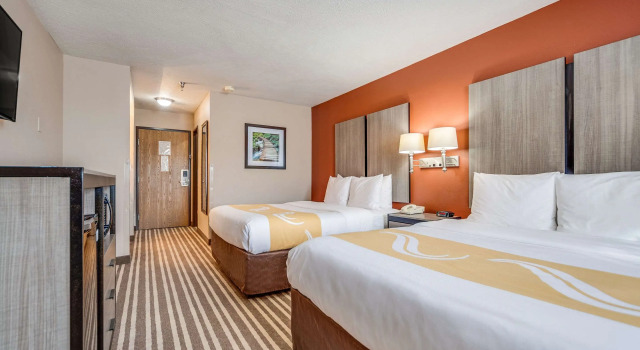 Четырёхместный номер Standard Quality Inn Hastings