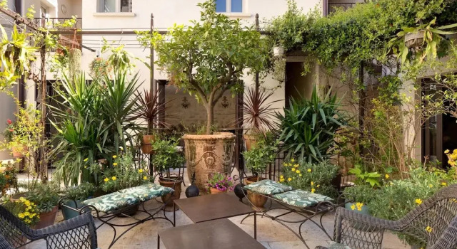 Номер Standard La Maison des Augustins 4 stars Spa et Fitness