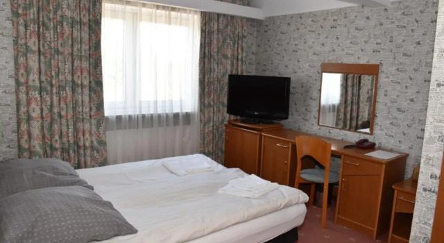 Трёхместный номер Standard West Hotel