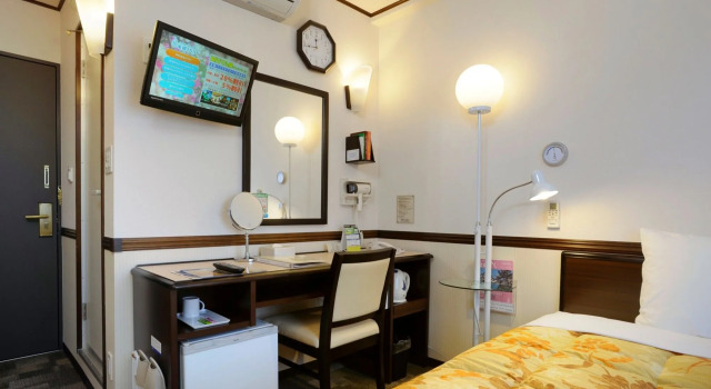 Toyoko Inn Shin Yokohama Station Honkan